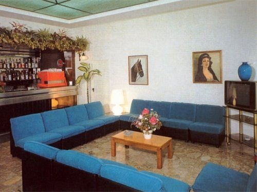 Gladiola Hotel